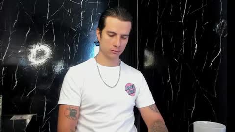 Jay Alvarrez online show from August 11, 1:02 pm