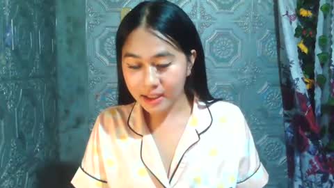 JAYCA online show from August 8, 6:52 pm