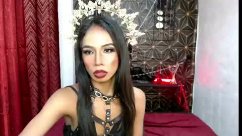jaycarsaria online show from August 7, 9:15 pm