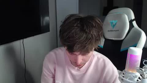 Jayce online show from August 12, 3:36 pm