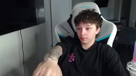 Jayce online show from August 14, 3:32 am