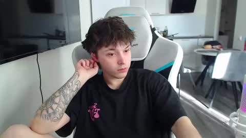 Jayce online show from August 14, 5:44 am