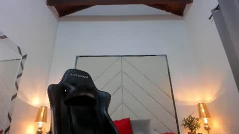 JAYDEN online show from August 11, 7:54 am
