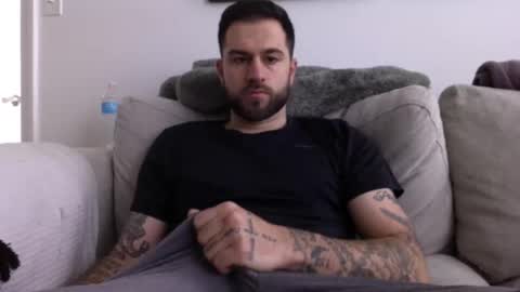 jayg333 online show from May 1, 1:59 pm