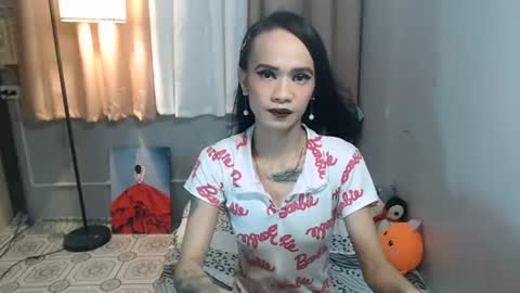Anne Fox online show from August 13, 4:37 am
