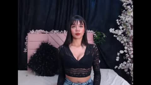 jazmin_crown online show from August 1, 12:33 pm