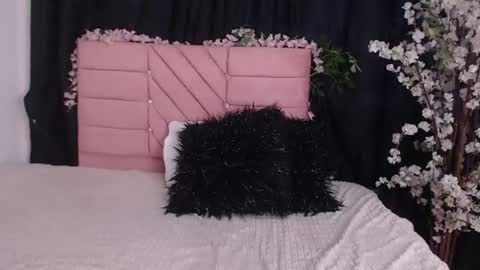 jazmin_crown online show from August 11, 3:14 pm