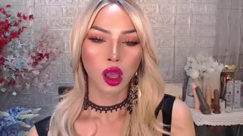 jazmine_starxx online show from August 9, 6:42 pm