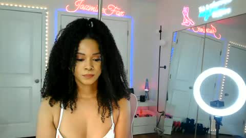 Jazminefox online show from August 1, 6:36 pm
