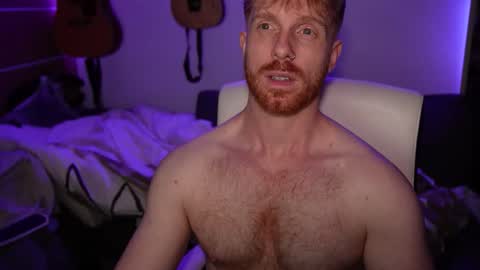 jb_cams online show from March 25, 8:15 pm