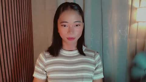 vivian online show from August 7, 3:39 am