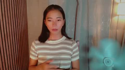 vivian online show from August 7, 8:25 am
