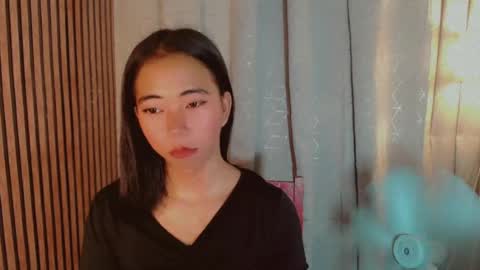 vivian online show from August 8, 5:29 am