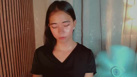 vivian online show from August 8, 10:59 am