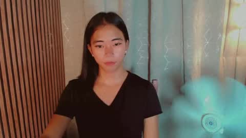vivian online show from August 8, 1:22 pm