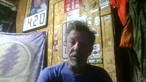 jdgiddy69 online show from August 12, 2:25 am