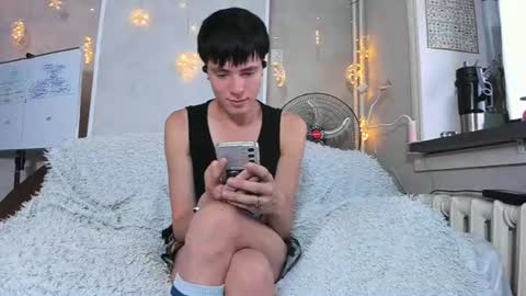 Angel and Arthur AA online show from August 7, 9:48 pm