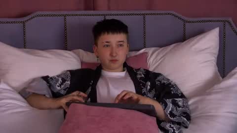 Jean online show from July 6, 2:26 am