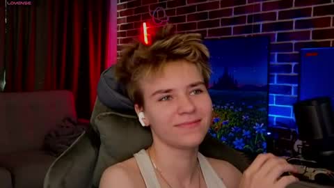 Jean online show from August 1, 2:12 pm
