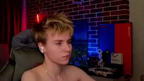 Jean online show from August 1, 4:24 pm