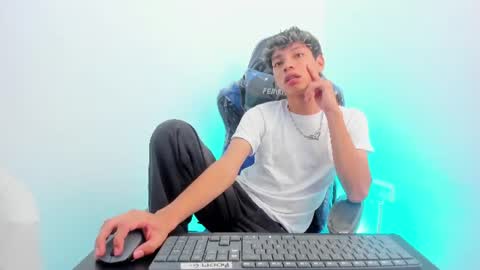 JEAN online show from August 7, 6:02 am