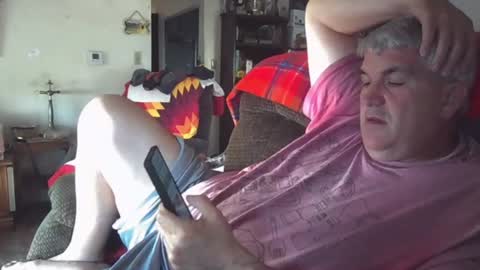 dadbody71 online show from May 16, 12:32 am