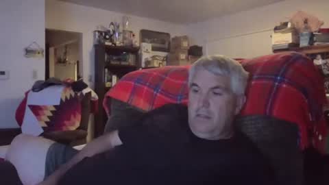 dadbody71 online show from May 20, 4:02 am