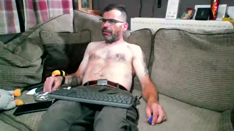 jediknight2 online show from August 2, 10:49 pm