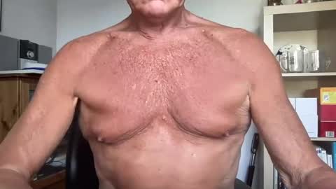 Sensual Jeeves online show from August 3, 7:48 am
