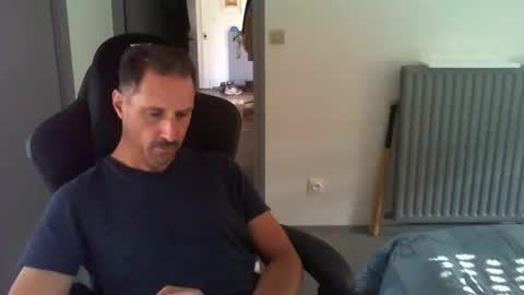 jef74700 online show from August 4, 6:43 am