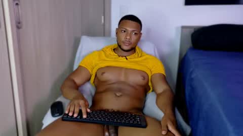jeicowesst online show from August 4, 11:13 pm