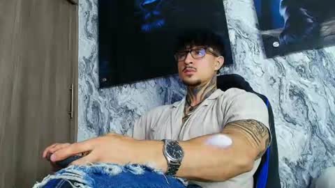 JC online show from August 16, 4:22 pm