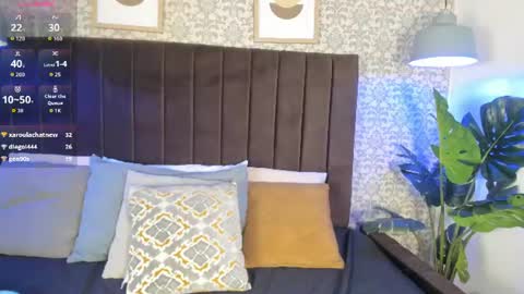 jen_rose_ online show from August 10, 10:22 pm