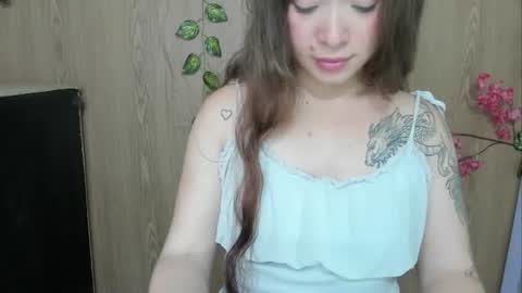 Jenelotizz online show from August 7, 4:45 am