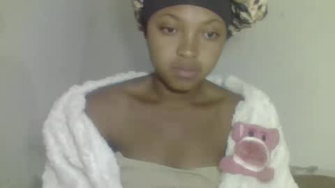 jenisca123 online show from August 4, 4:20 am