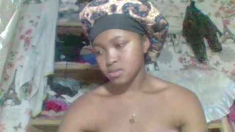 jenisca123 online show from August 14, 6:22 pm