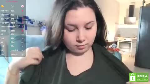 Jen online show from August 12, 10:39 am