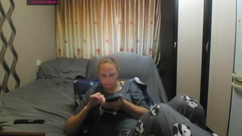 JenniDeep online show from July 23, 5:10 am
