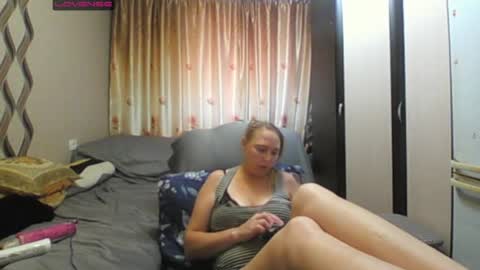 JenniDeep online show from August 13, 10:51 am