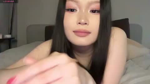 jennie_yung online show from July 7, 10:25 pm