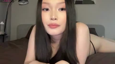 jennie_yung online show from July 12, 11:00 pm