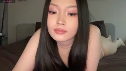 jennie_yung online show from July 23, 3:09 am