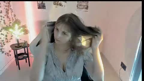 Karla online show from August 4, 8:44 am