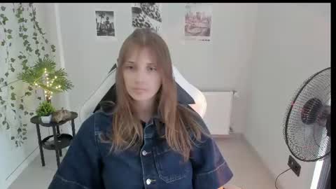 Karla online show from August 15, 1:48 pm