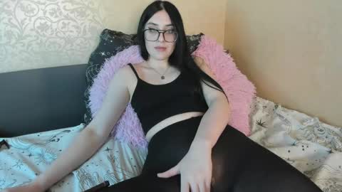 Helen online show from May 12, 8:42 pm