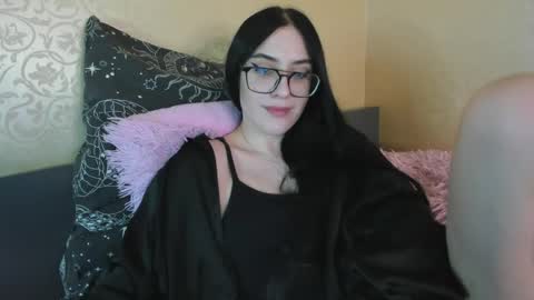 Helen online show from May 22, 9:28 pm