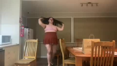 jennifer_robbie online show from August 10, 9:11 am