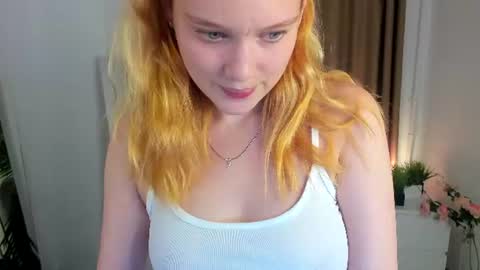 jennifer_shy_ online show from July 24, 10:07 am