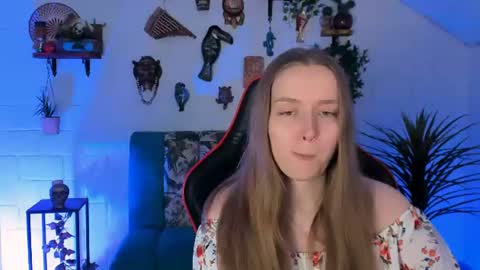 Jennifer online show from June 24, 10:01 pm