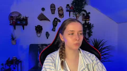 Jennifer online show from June 30, 6:20 pm